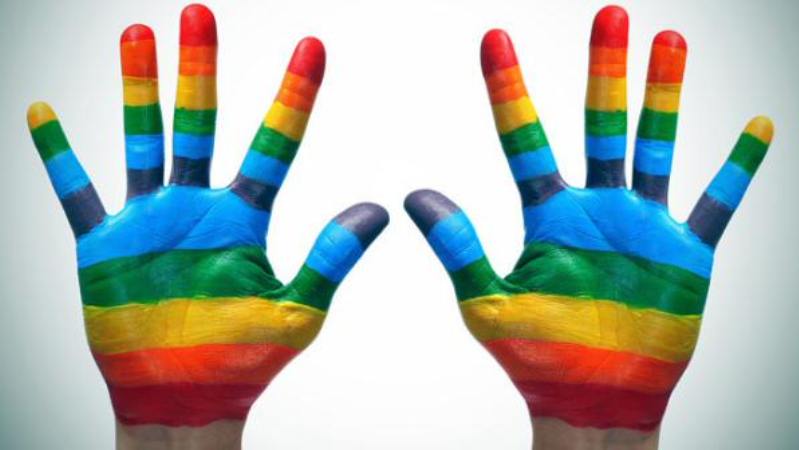 El informe del Observatorio contra la Discriminación por Orientación Sexual e Identidad de Género incluye medidas para favorecer la igualdad y luchar contra la discriminación por motivos de orientación sexual e identidad de género