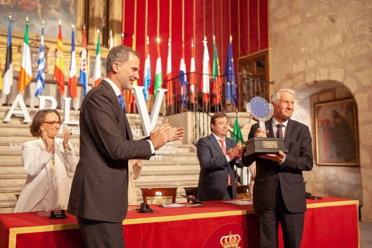 Premiado con Rey