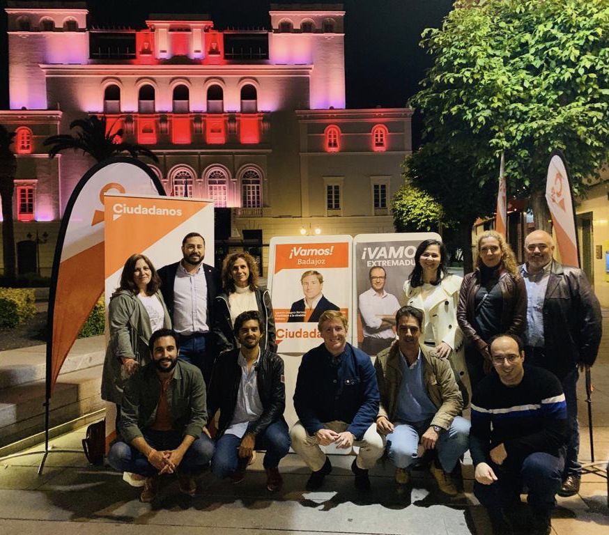 cs Pegada carteles Badajoz