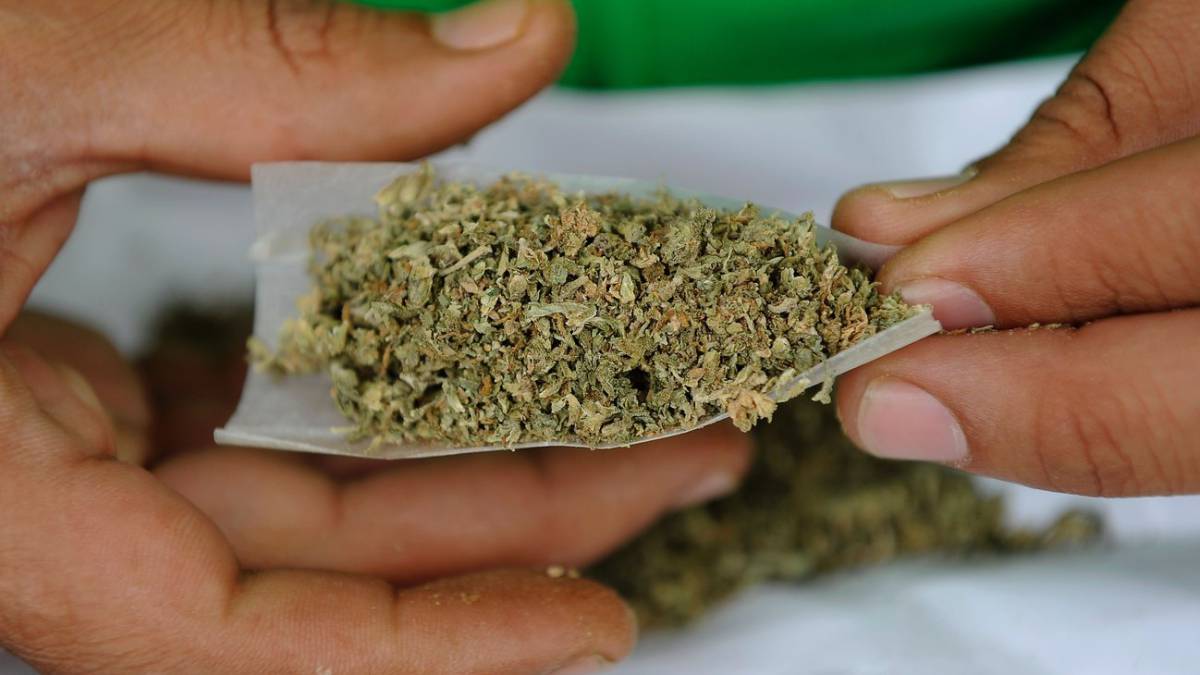 Detenidos dos hombres sorprendidos en Badajoz con más de dos kilos de marihuana