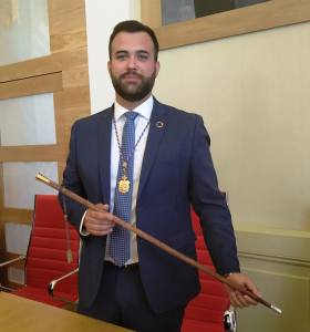 salaya posesion alcalde
