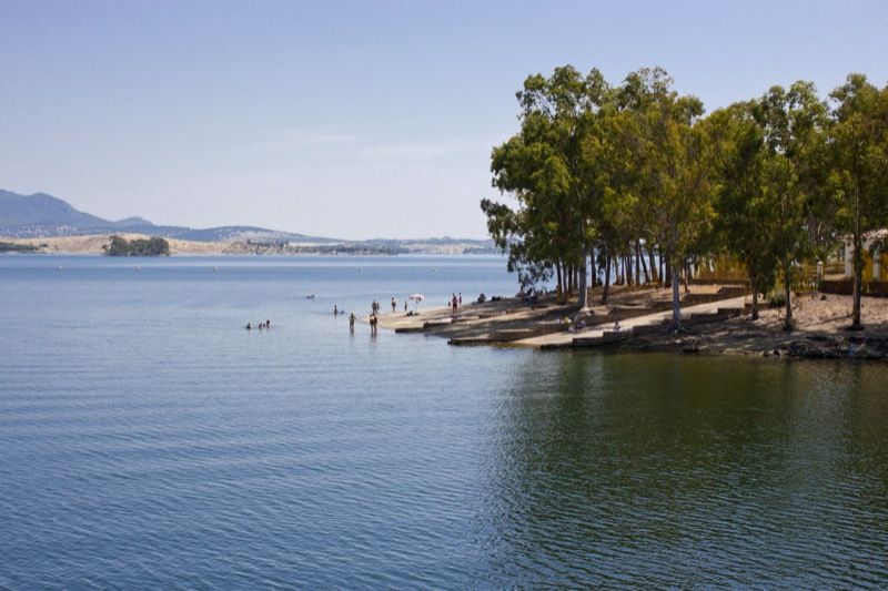 embalse de orellana