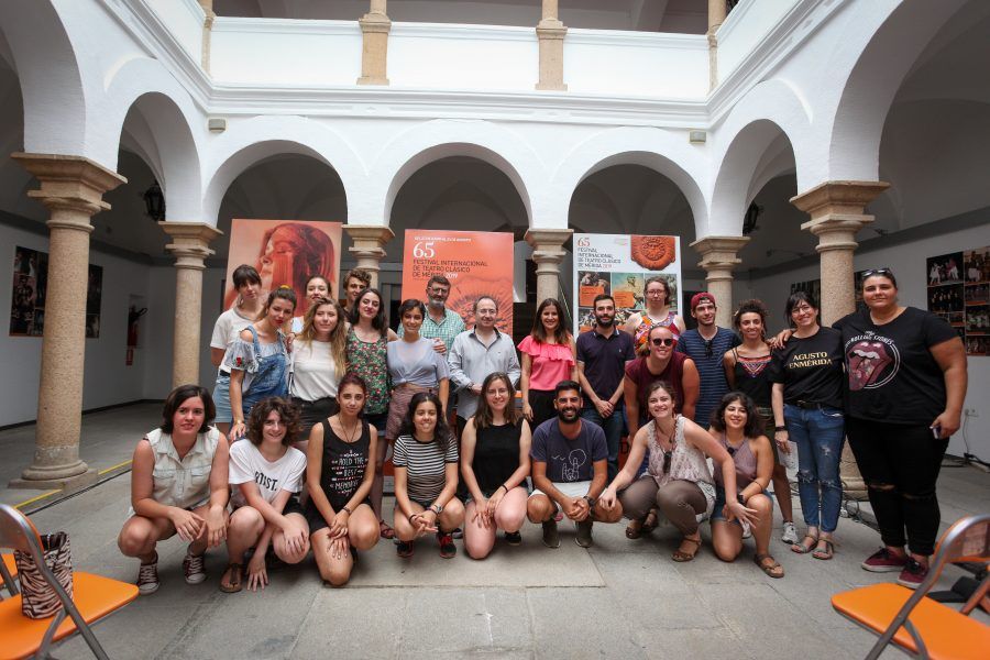 voluntarios festival merida