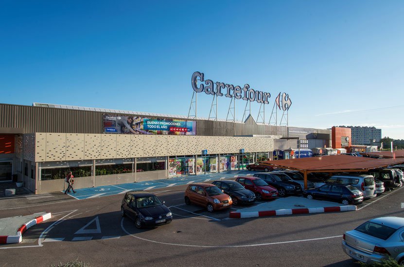 APARCAMIENTO CARREFOUR CACERES.original