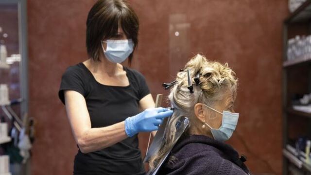 peluquerias creen apertura apresurada conocer EDIIMA20200429 1143 4