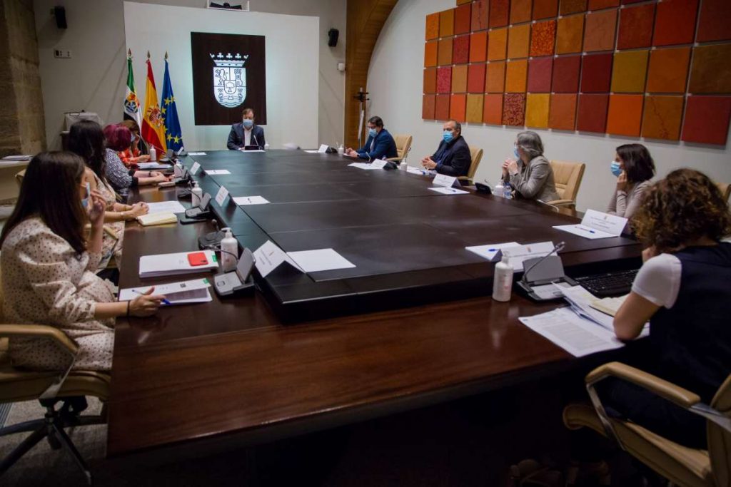 Se publicarán las retribuciones brutas y gastos varios del Presidente y altos cargos de la Junta de Extremadura 20200624 79A7954