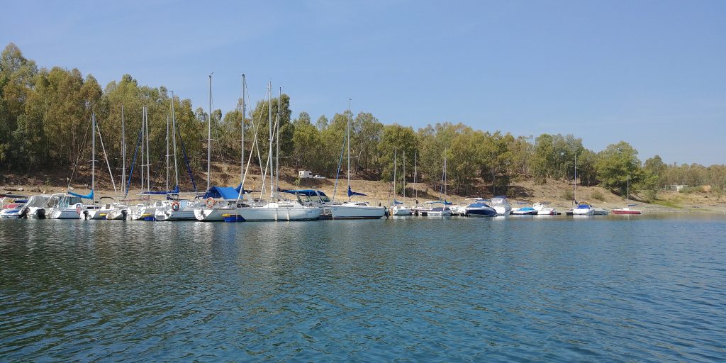 Orellana renueva sus tres Banderas Azules en Playa, Puerto y Sendero Puerto deportivo con Bandera Azul