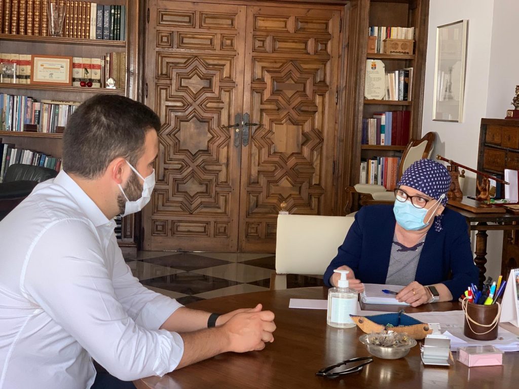 Reunión Luis Salaya con presidenta de la Diputación