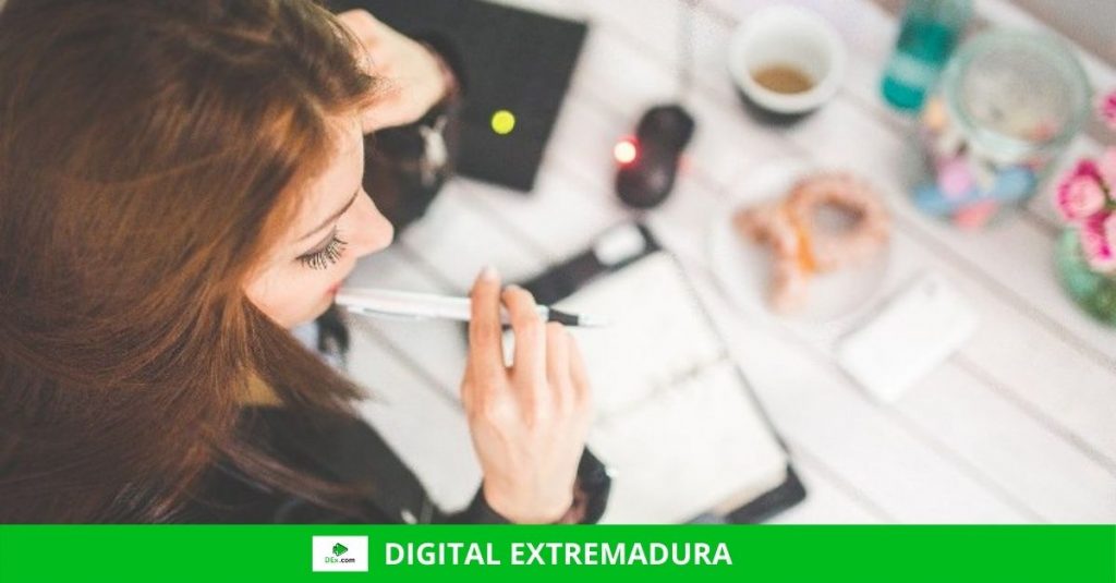 Mientras teletrabajas picotea sano