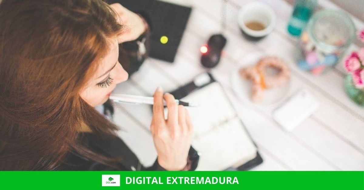 Mientras teletrabajas picotea sano