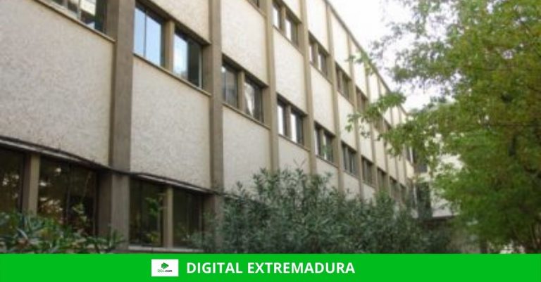 7 aulas más, de 6 centros educativos pasan a formación a distancia