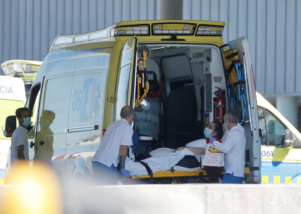 Más de 3.600 contagios en las últimas 24 horas, un tercio de ellos en Madrid CORONAVIRUS 3