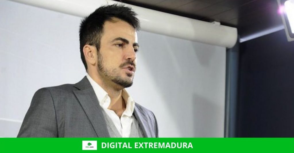 Los diputados díscolos de Ciudadanos, dispuestos a aceptar a Salazar como portavoz Ciudadanos ratifica a David Salazar como coordinador autonómico de Extremadura