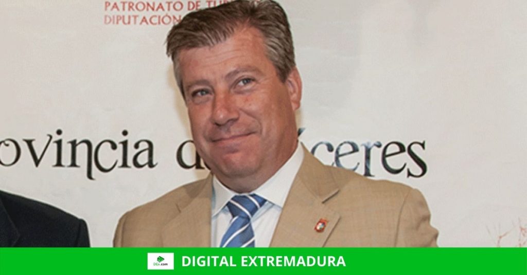 El alcalde de Valdefuentes, dispuesto a encerrase en el ayuntamiento si no se soluciona el problema de abastecimiento de agua al pueblo El alcalde de Valdefuentes, dispuesto a encerrase en el ayuntamiento si no se soluciona el problema de abastecimiento de agua al pueblo