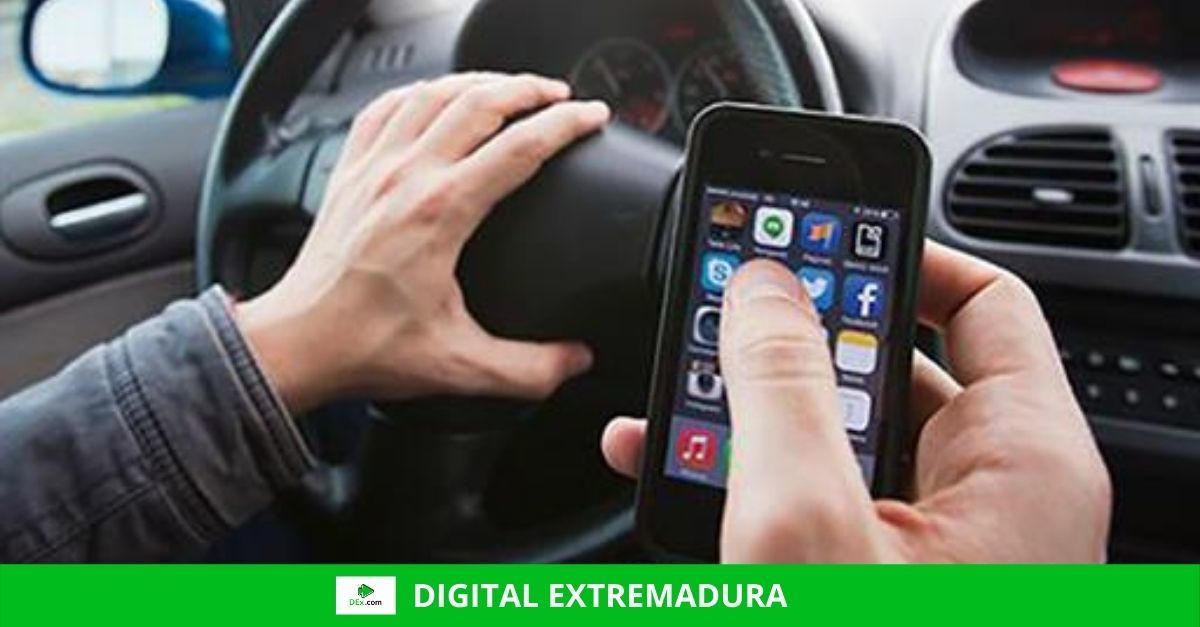 Las distracciones al volante se cobran la vida de más de 300 personas cada año