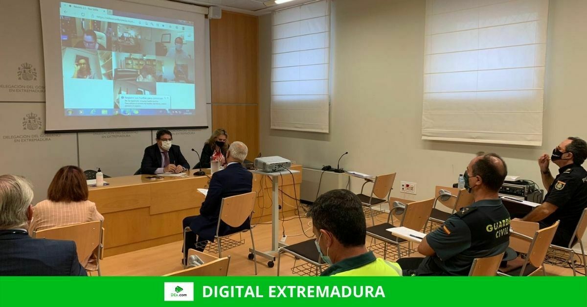 Reunión para coordinar el cumplimiento de las restricciones por covid 19 en Extremadura