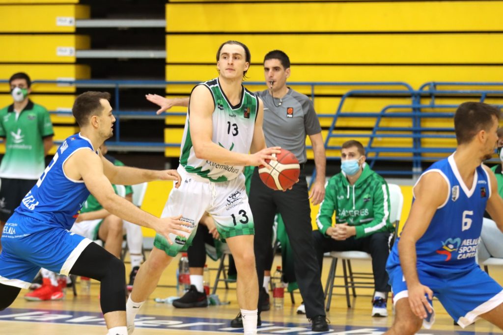 El Cáceres Basket comienza la Liga ganando en Melilla, 74-75 IMG 20201023 WA0020