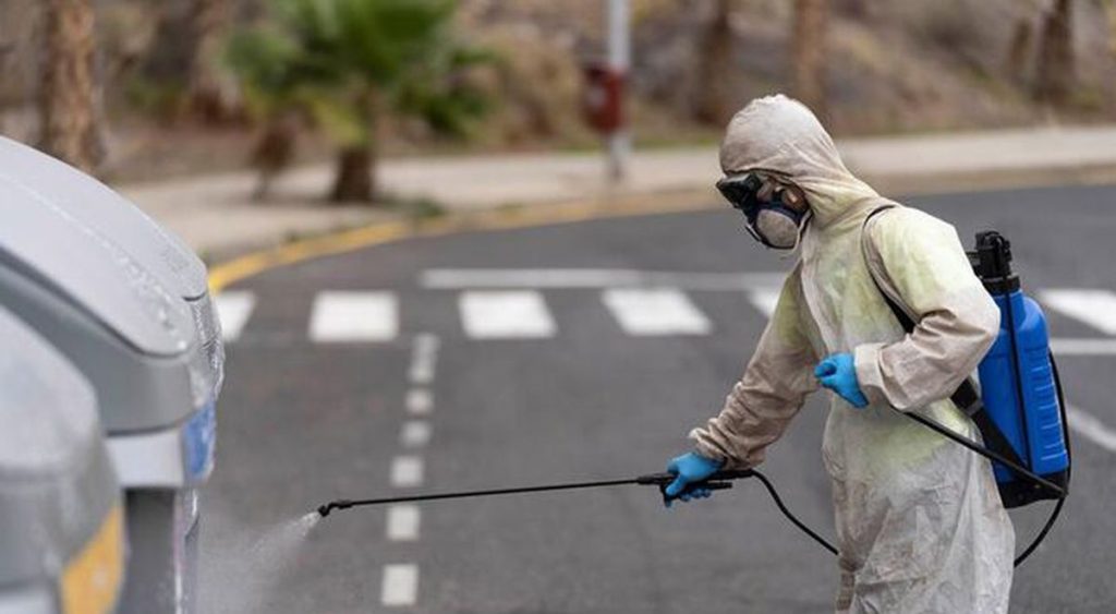 Más de 2.400 efectivos de las Fuerzas y Cuerpos de Seguridad controlan desde este jueves las entradas y salidas de los municipios extremeños, tras el cierre perimetral coronavirus 6