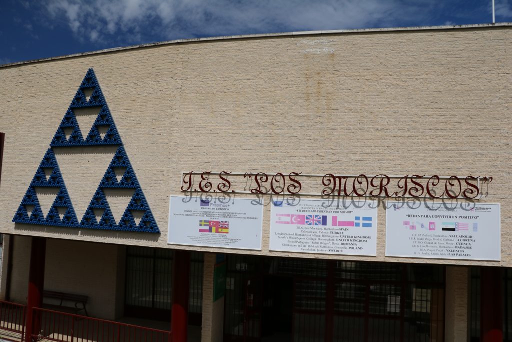 Cuarentena para todos los 250 estudiantes de la ESO en el IES Los Moriscos de Hornachos ies los moriscos hornachos