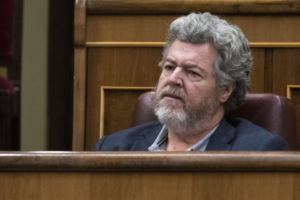 Unidas Podemos pregunta en el Congreso por el cierre de la línea Coria-Irún-Coria lopez uralde