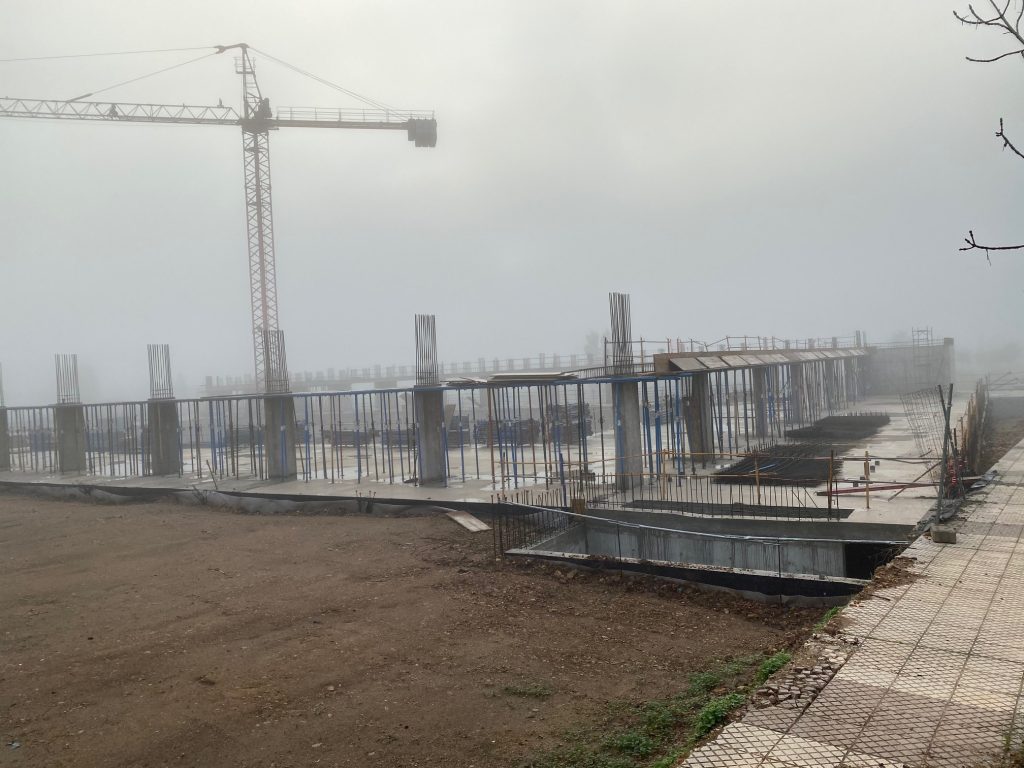 El PSOE de Badajoz asegura que las obras de la piscina del margen derecha están paradas La piscina de la margen derecha hoy