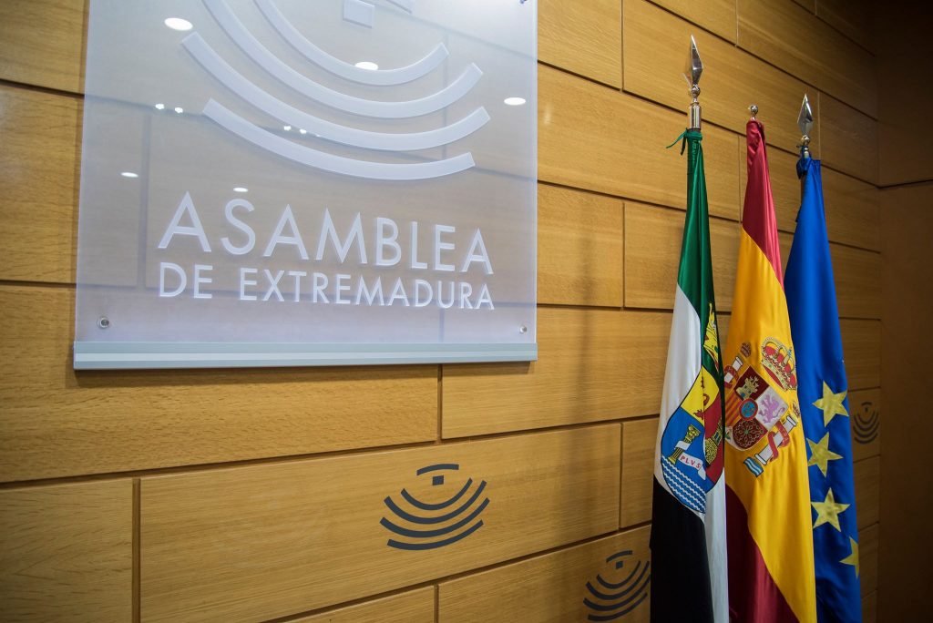 Así queda el nuevo mapa de poder político en la Asamblea de Extremadura asamblea de extremadura