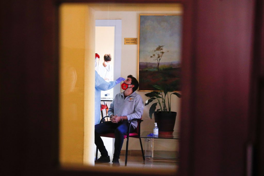 Nueva cifra récord en un fin de semana : 55.019 contagios desde el viernes coronaviru