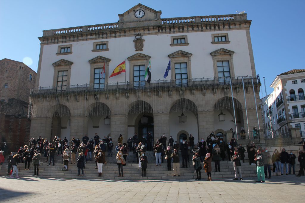Indignados y arruinados, así se pronuncian los comerciantes cacereños ante las restricciones actuales de la Junta por la pandemia IMG 9031