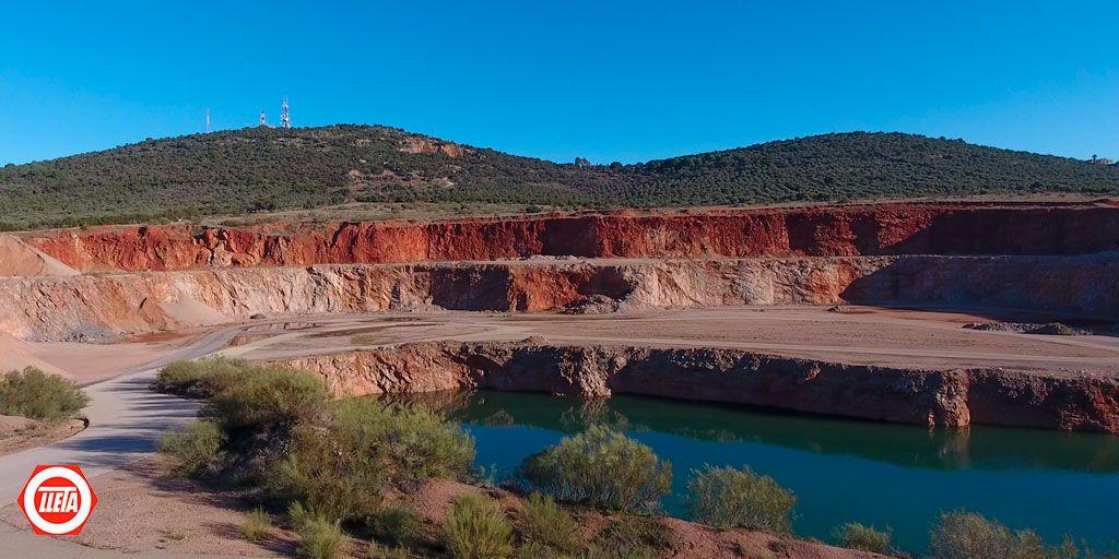 Heridos dos motoristas en una cantera de Cáceres CANTERAOLLETA