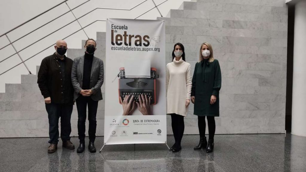 La Escuela de Letras de Extremadura profundiza en la creación literaria en su nueva programación ESCUELA DE LETRAS2