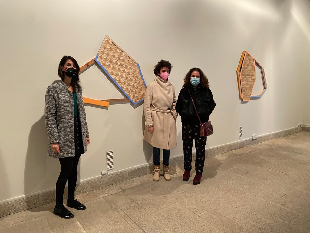 Inaugurada la muestra Enlazar, de la artista de Ana H. del Amo Enlazar