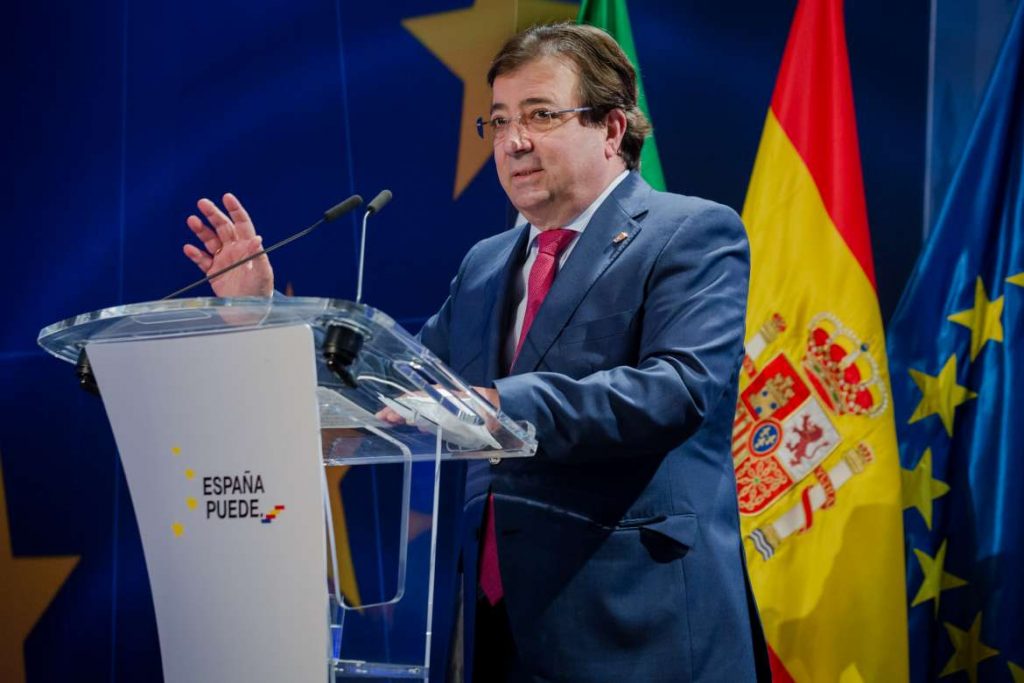 Vara resalta que el reto de futuro pasa por dejar ‘una Europa, una España y una Extremadura mejor’ vara feb 21