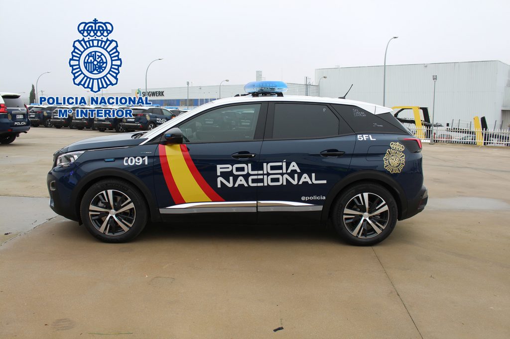 La Policía Nacional incorpora 300 vehículos híbridos enchufables a su flota policial Foto1