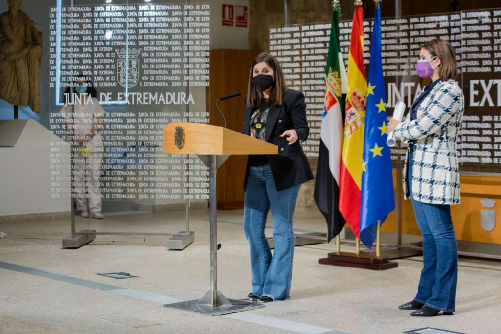 Presentado el proyecto de formación en violencia de género ‘Sembrando conciencias, recogemos igualdad’ IGUALDAD FADEMUR 3