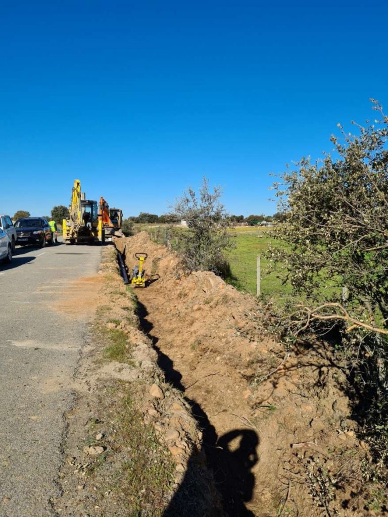 La Junta invierte más de 2 millones de euros en mejorar la zona regable de Valdecañas agricultura valdecanas 2