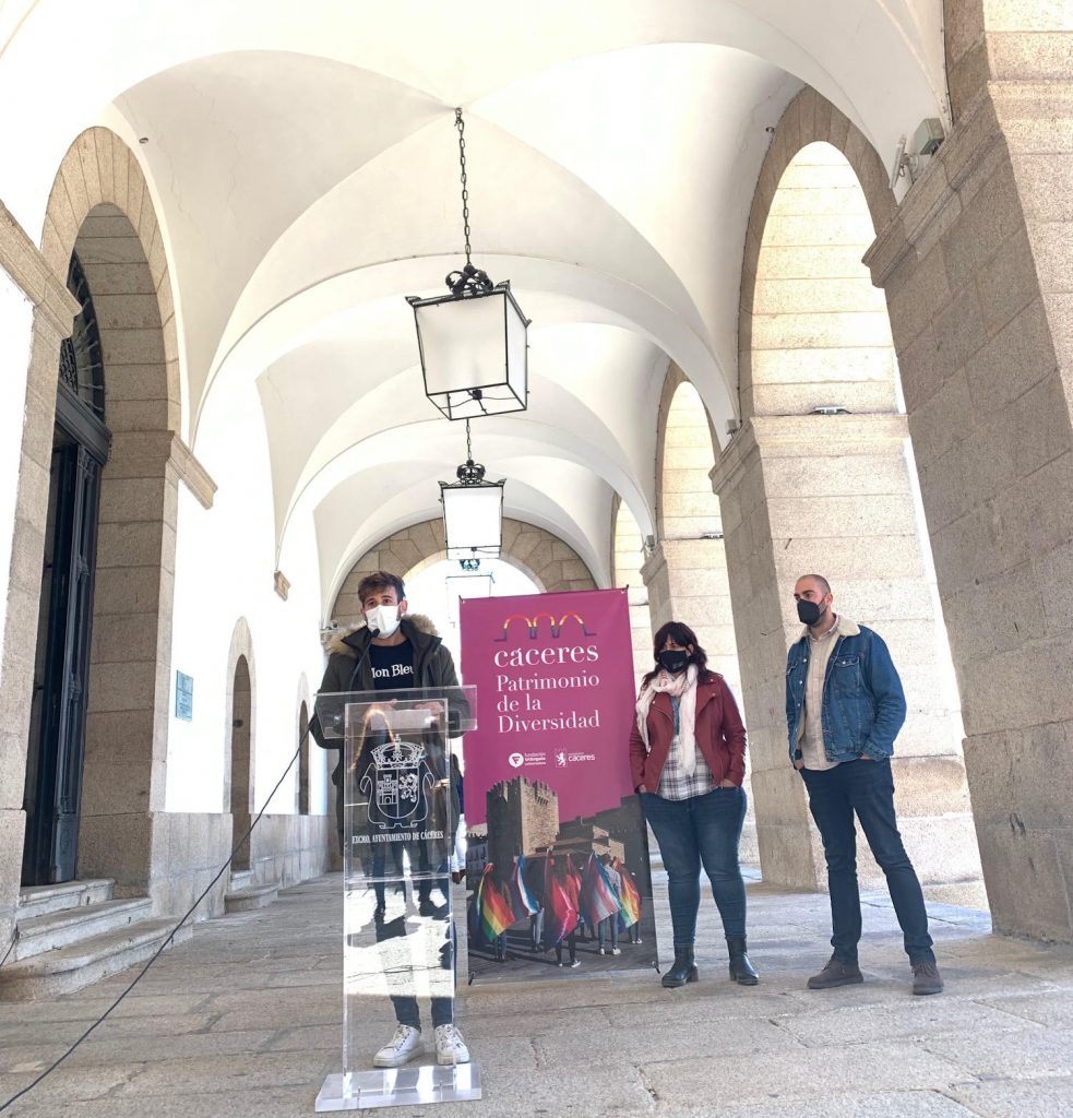 El Ayuntamiento de Cáceres y la Fundación Triángulo ponen en marcha la campaña ‘Cáceres, Patrimonio de la Diversidad’ david holguin