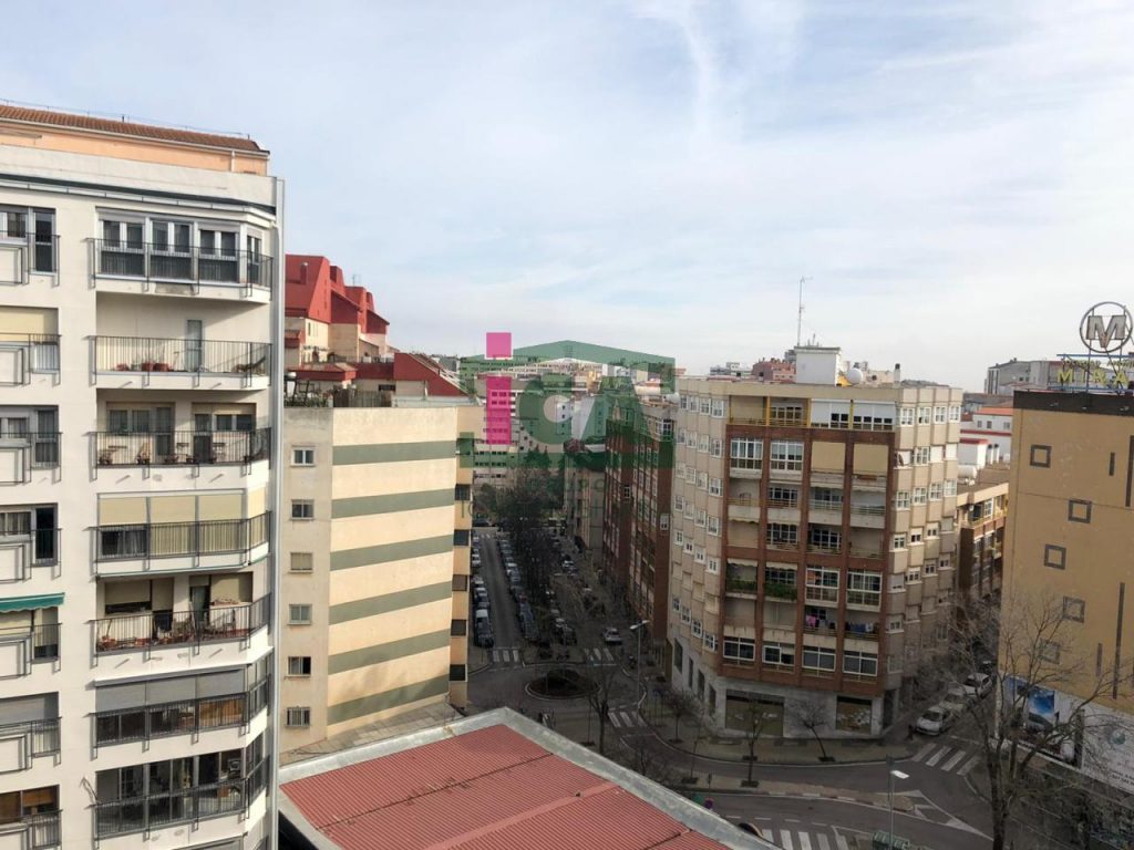 Cámara de Comercio y COAPI Cáceres firman un convenio para dedicar inmuebles y espacios de la provincia a proyectos de vida, emprendimiento e inversión inmueble