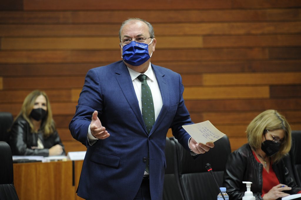 Monago a Vara: “Sánchez nos roba y usted calla” monago 2