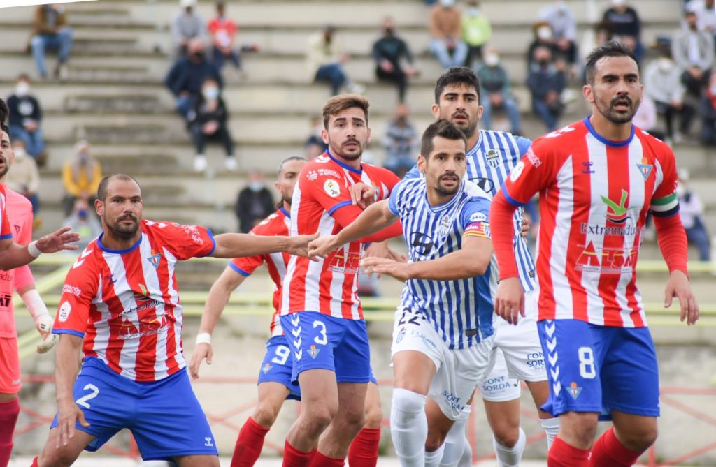 El D. Benito cae ante el Atlético Balear, 1-4 CD D BENITO