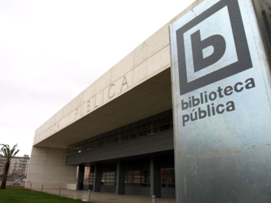 LECTURAS EN LA CALLE Y RUTA LITERARIA EN BADAJOZ badajoz ppq.jpg
