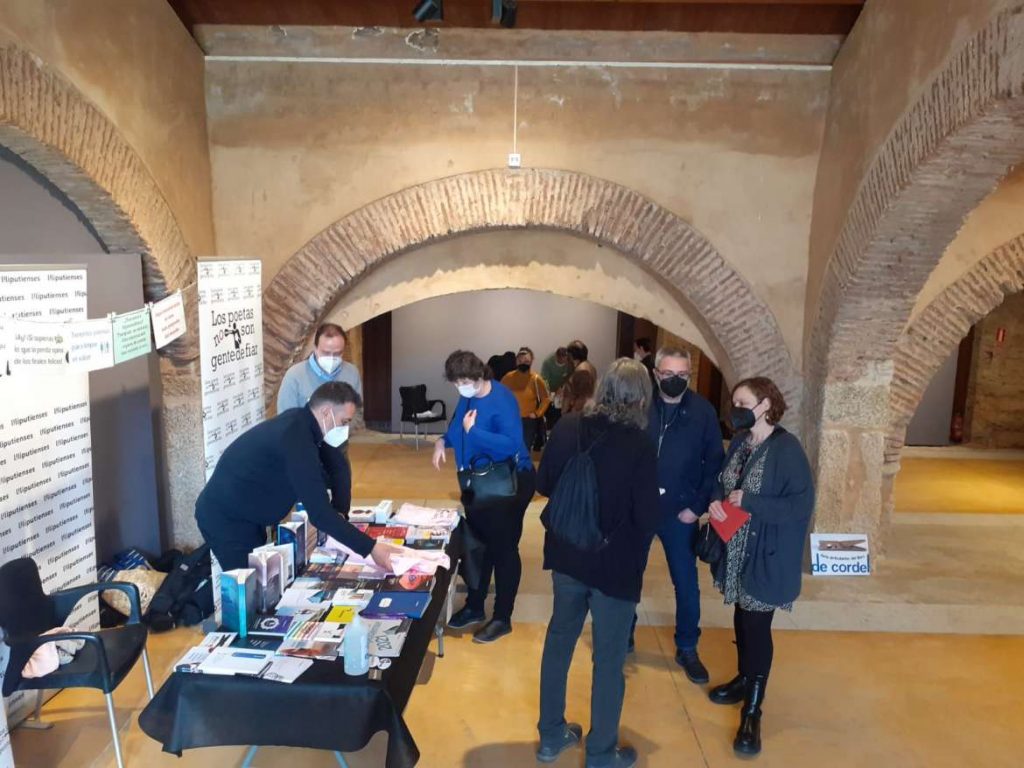 La Editora Regional participa en la primera Feria Ambulante del Libro De Cordel, en el Museo Vostell-Malpartida edi rgal