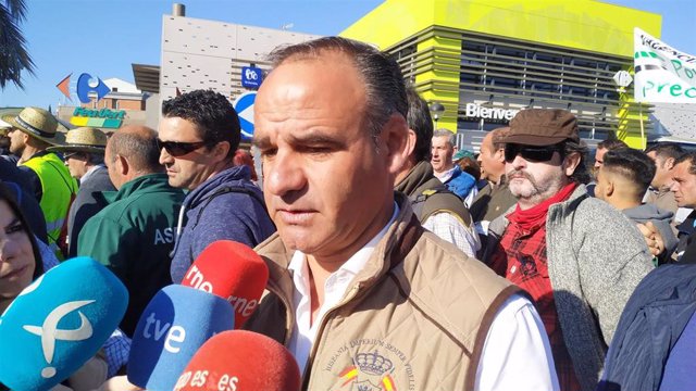 Un juzgado absuelve al Presidente Provincial de VOX Badajoz y a dos militantes de la acusación de lesiones. jose angel borreguero