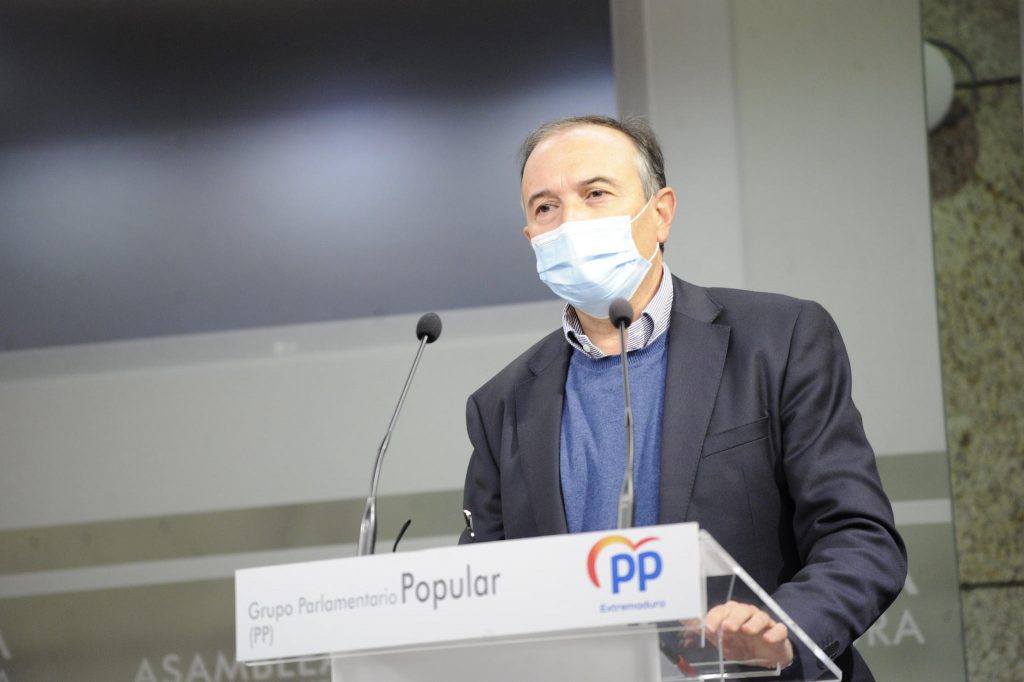 El PP denuncia el maltrato a la caza por parte de la Junta tras un mes de retraso en la entrega de precintos lau pp caza