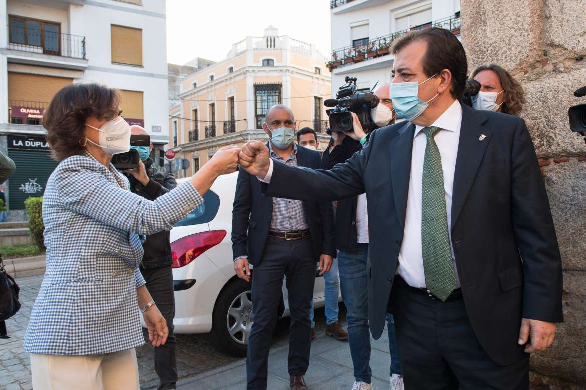 vara y calvo