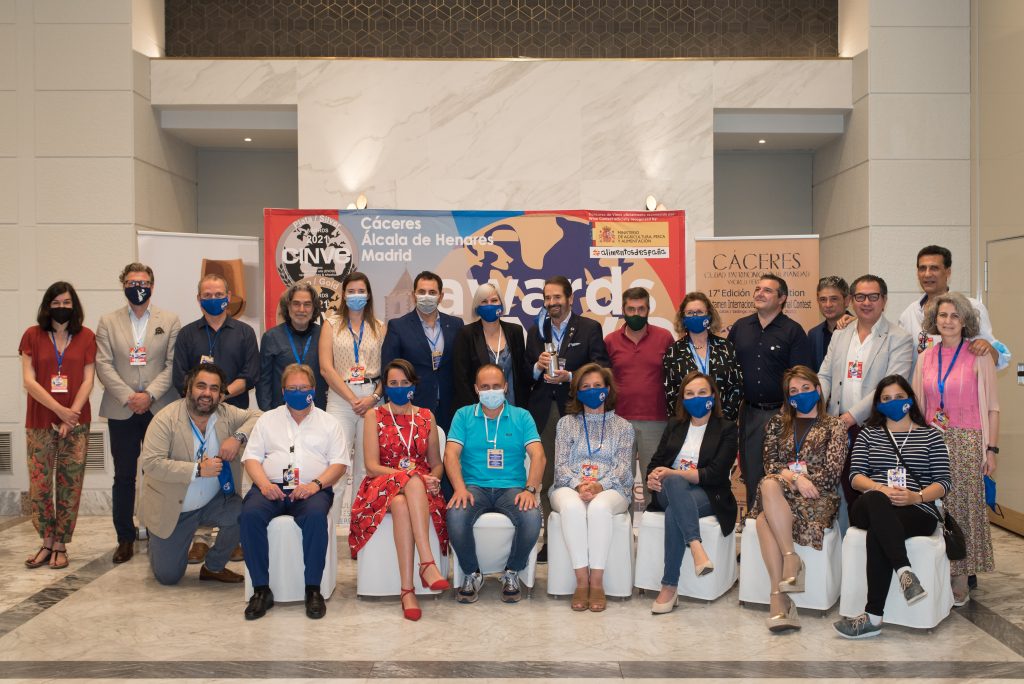 CLAUSURA EN CÁCERES DE LA 17ª EDICIÓN DE CINVE, EL CONCURSO INTERNACIONAL DE VINOS, VERMUTS, VINAGRES Y SIDRAS CINVE mayo2021 grupo 10mb 1