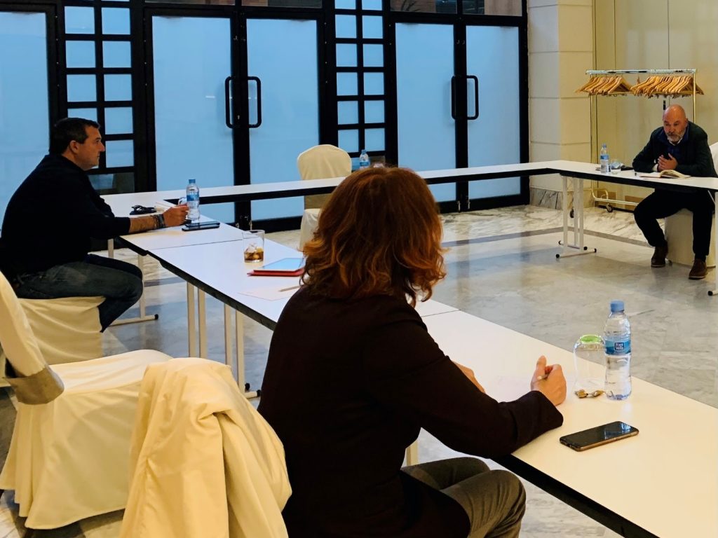 Reunión CEC-Cáceres Viva para analizar la situación empresarial de la provincia puta foto