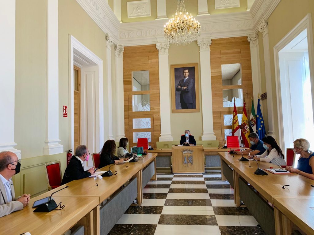Se constituye el Comité de Hermanamiento de la Ciudad de Cáceres con la Ciudad de Lumbini Comite Hermanamiento Caceres y Lumbini
