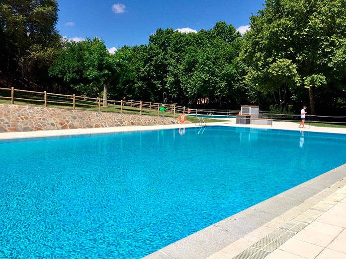 Se inicia la temporada de las piscinas municipales en Cáceres con un aforo del 75% PIISCINA