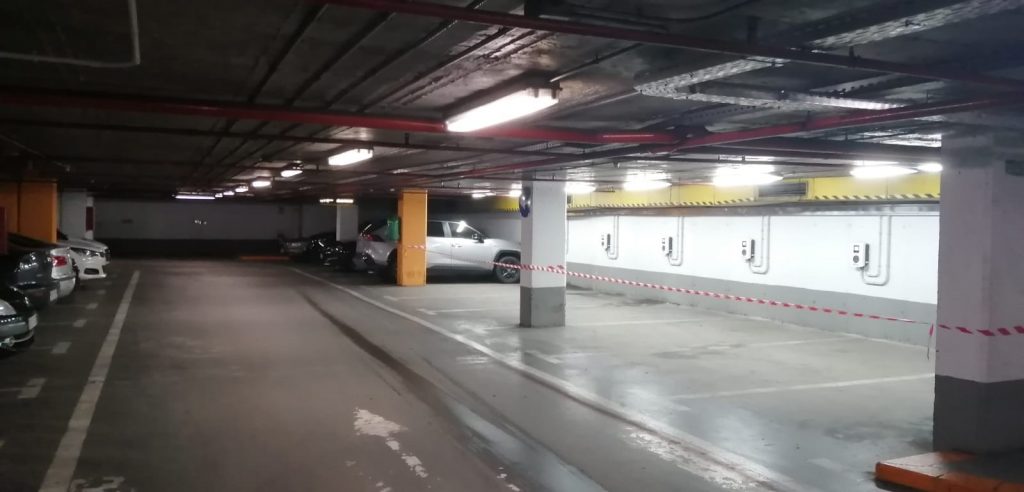 BADAJOZ YA CUENTA CON CARGADORES PARA RECARGA DE COCHES ELÉCTRICOS EN EL PARKING DE SAN ATÓN Parking San Anton