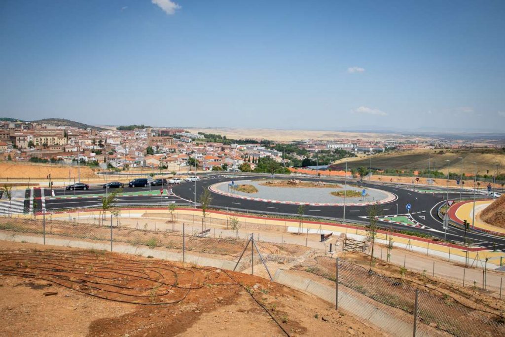 Abierta al tráfico de vehículos y usuarios la Ronda Sureste de Cáceres RONDA SURESTE 1